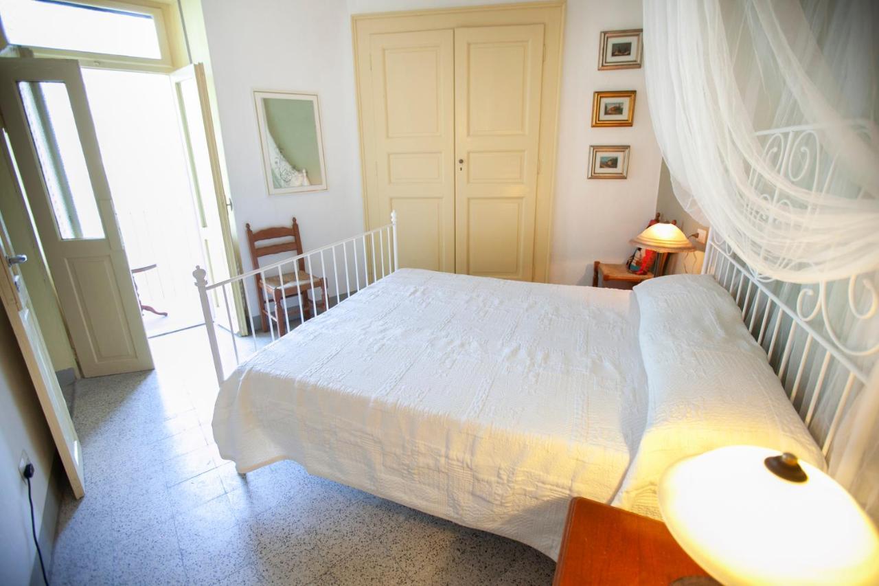Al Porticciolo Apartment Несо Екстериор снимка
