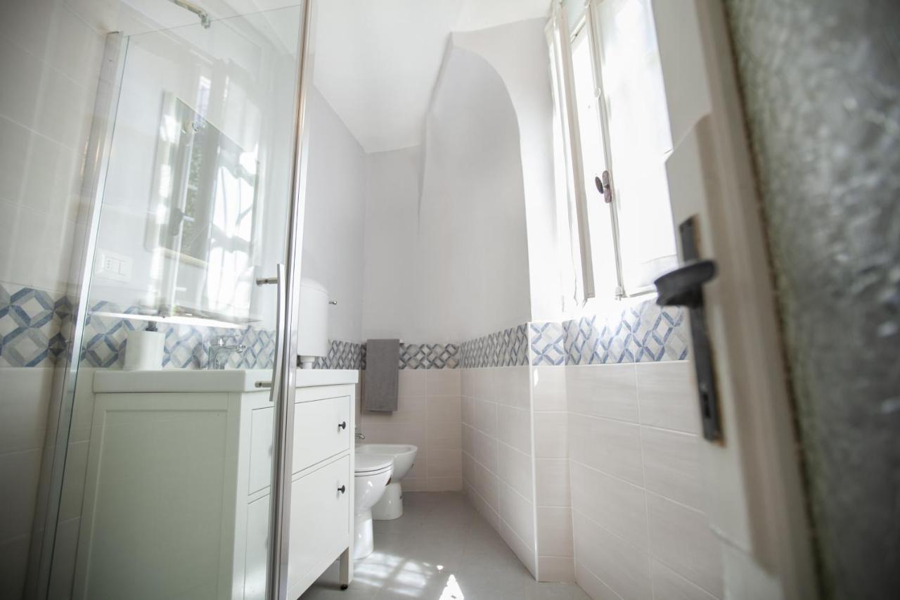 Al Porticciolo Apartment Несо Екстериор снимка
