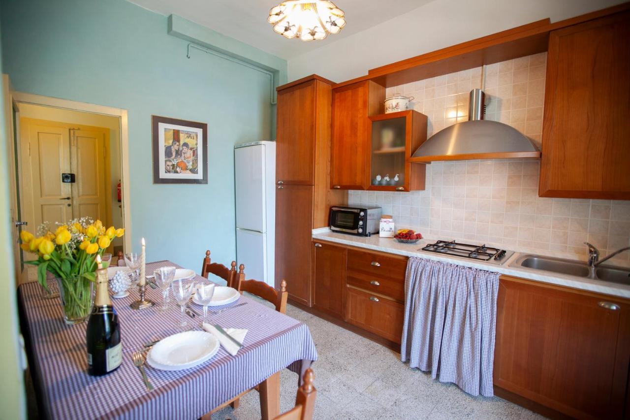 Al Porticciolo Apartment Несо Екстериор снимка